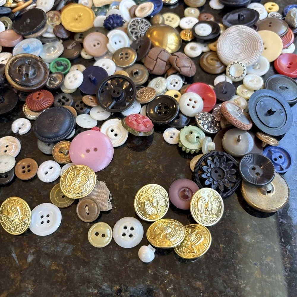 BIG Bag O' Buttons Vintage To Now Buttons For Collection Sewing Or Crafts 2 Lb+